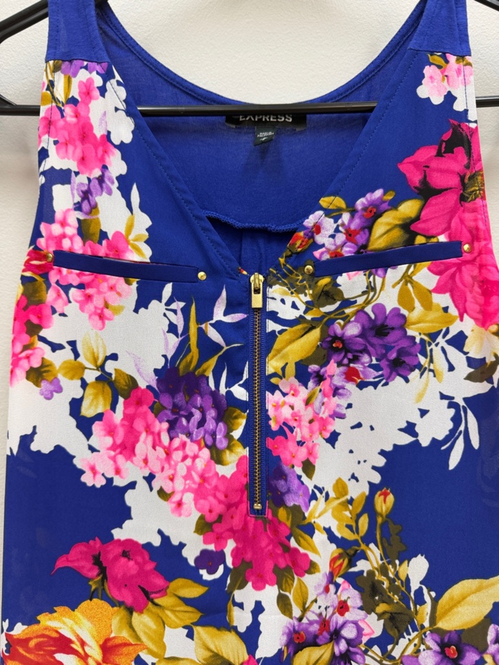 Express Multicolor Floral Sleeveless Top with Front Zipper Sz Small! - Picture 2 of 5